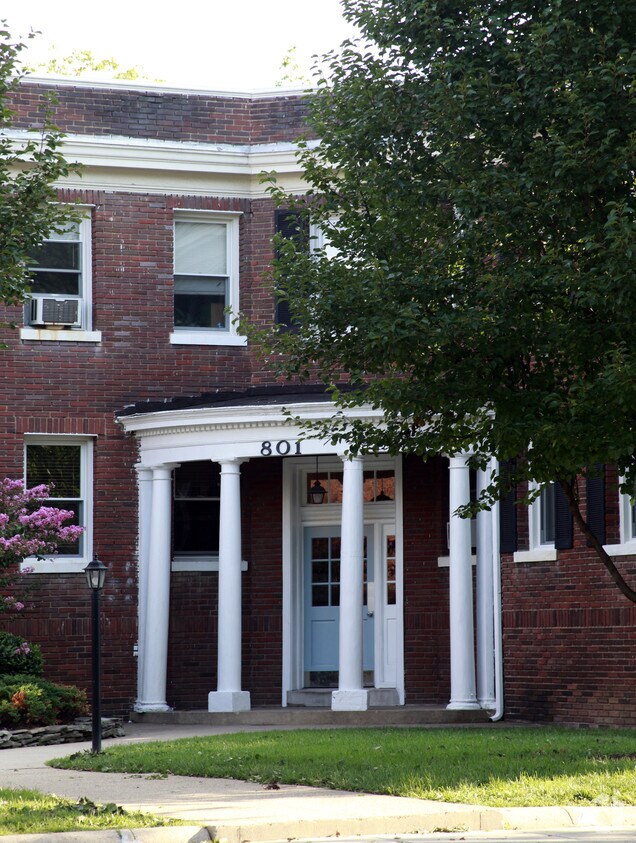 Foto del edificio - 801 Butternut St NW