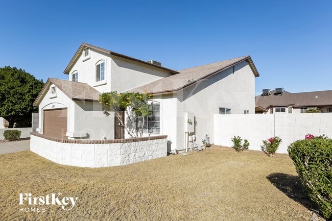 Foto del edificio - 8736 W Tuckey Ln