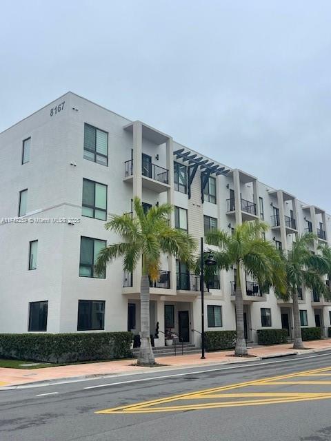 Building Photo - 8167 NW 41st St