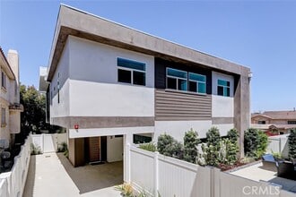 Building Photo - 2321 Clark Ln
