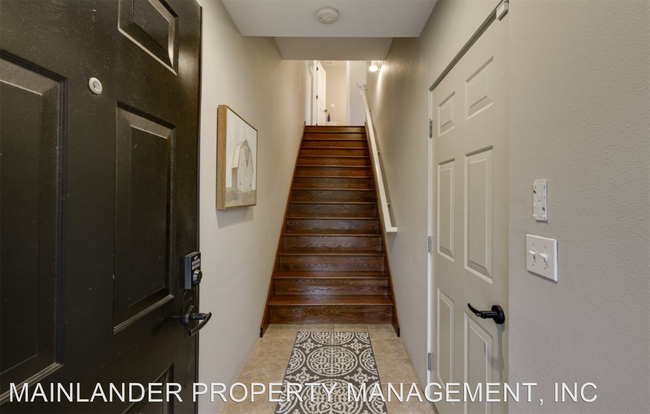 Foto del edificio - 2 br, 2.5 bath House - 2115 SE TENINO #A