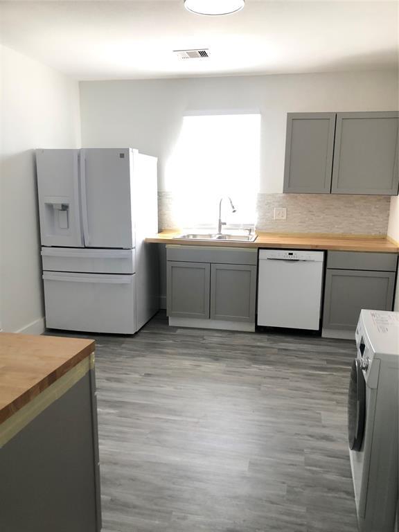 Building Photo - 2312 54th St