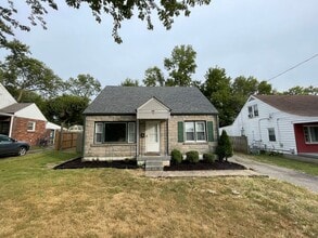 Building Photo - 184 Mills Dr