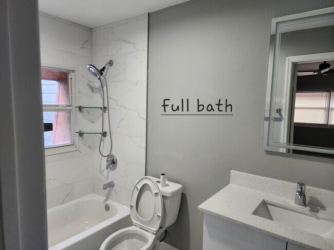 Foto del edificio - 8031 NW 44th Ct