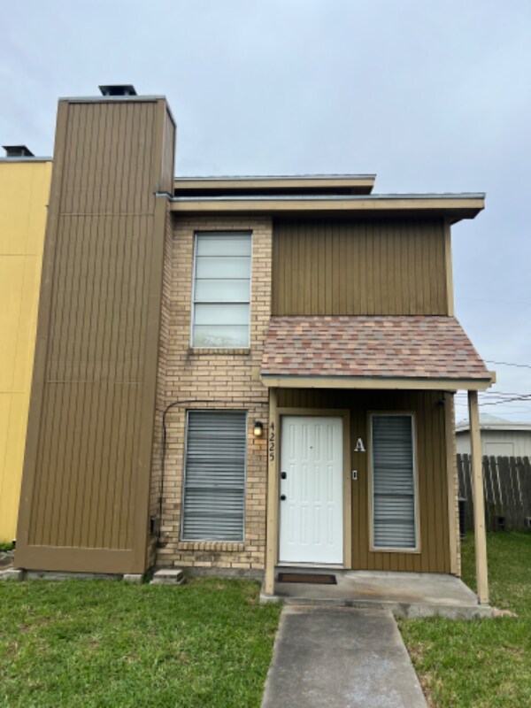 4225 Walnut Hills Dr, Corpus Christi, TX 78413 House Rental in Corpus
