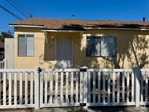 Building Photo - 1465 W Parade St