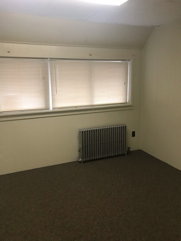 Foto del edificio - 185 N Main St