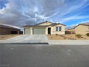 Building Photo - 3682 E Wallowa Dr