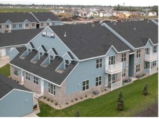 Foto principal - Charleswood Townhomes