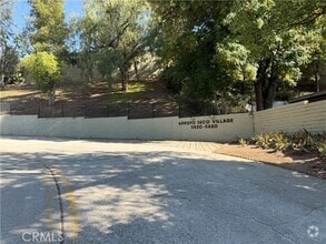 Building Photo - 5850 Benner St