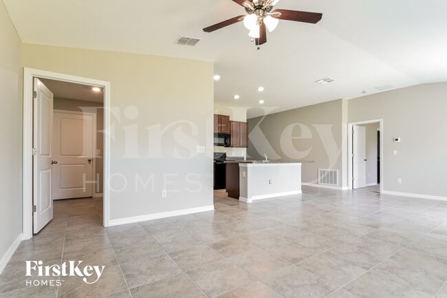 Building Photo - 9620 Sage Creek Dr