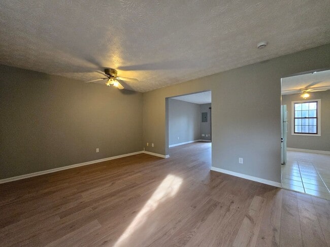 Photo - 3 Bedroom, 2.5 Bath Townhouse in Beavercreek!