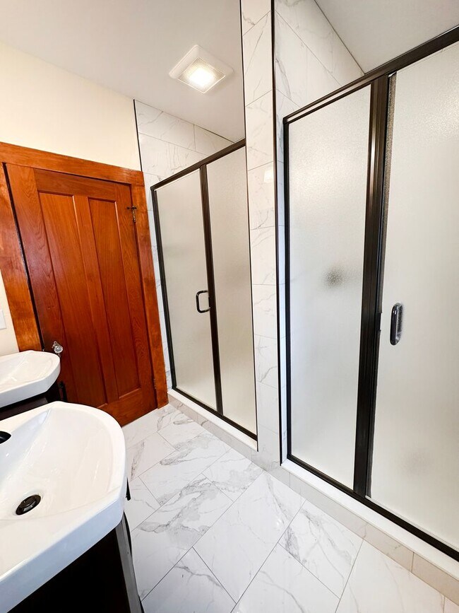 Foto del edificio - 44 Drew St