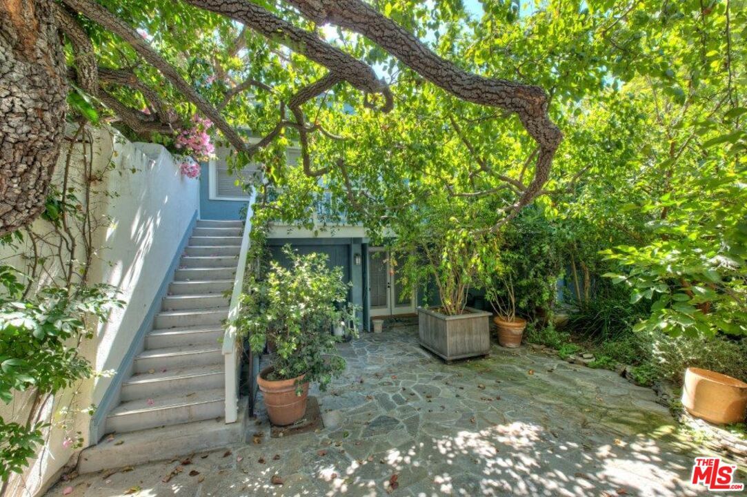 Foto principal - 3008 3rd St