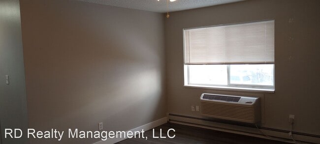 Building Photo - 2 br, 1 bath House - 1164 N Yosemite St #2B
