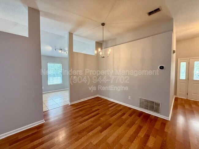 Foto del edificio - 4509 Deep River Way E