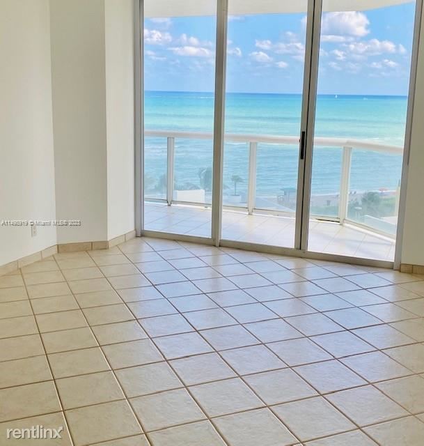 Foto del edificio - 3 br, 2 bath House - 16425 Collins Ave Apt...