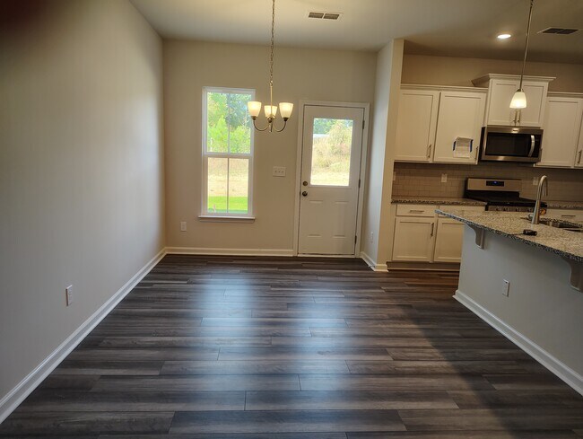 Building Photo - 928 Lampton Ct