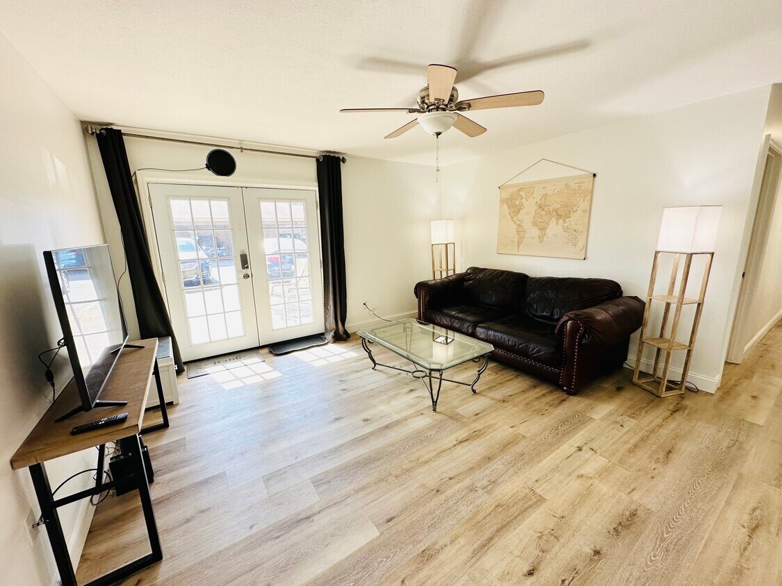 9806 Whipps Mill Rd Unit 1, Blue Ridge Manor, KY 40223 Condo for Rent