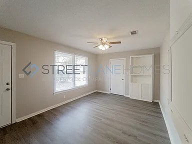 Building Photo - 3028 Acorn Rd