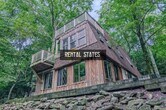 Foto principal - 5 bedroom in Lake Harmony PA 18624