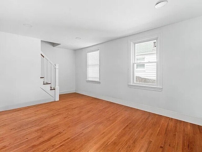 Foto del edificio - 85 Manistee St