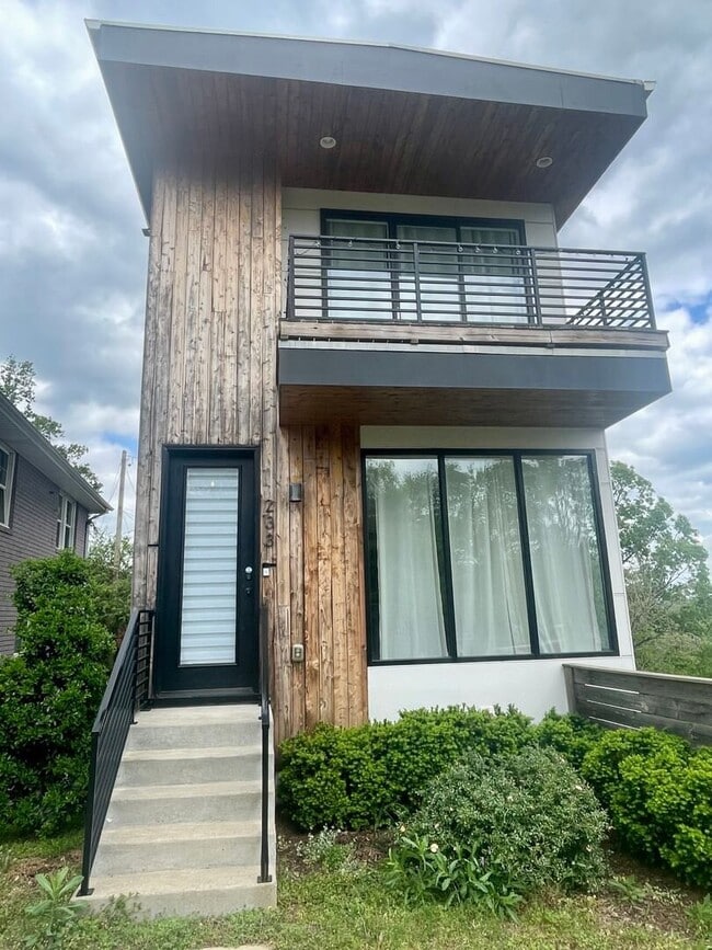 Building Photo - 233 Riverside Dr