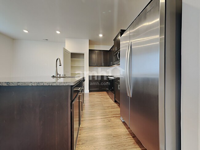 Foto del edificio - 19222 15th Avenue Court E