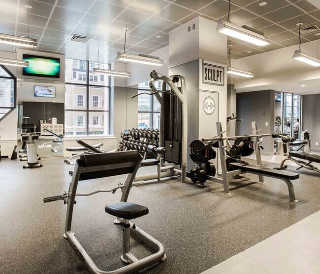 Foto del edificio - 227 W 48th St