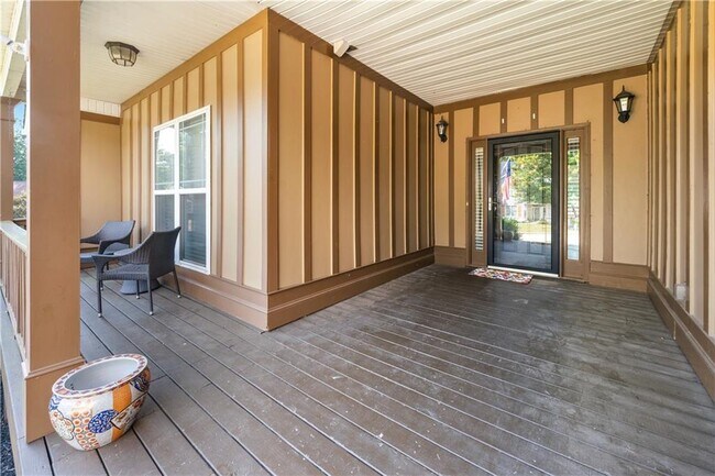 Building Photo - 52 Thomas Pl Dr