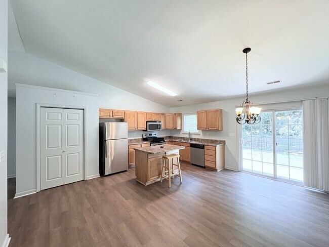 Foto del edificio - 112 Rose Ln