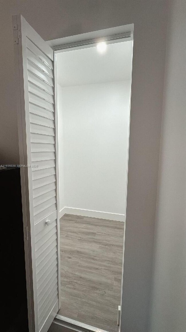 Foto del edificio - 6830 NW 23rd Terrace