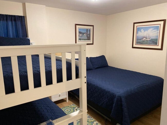 Foto del edificio - 1516 Sandpiper Ln