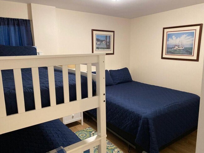 Building Photo - 1516 Sandpiper Ln