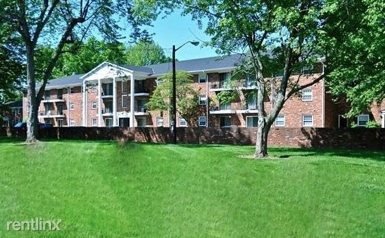 Foto principal - 5480 Michigan Rd