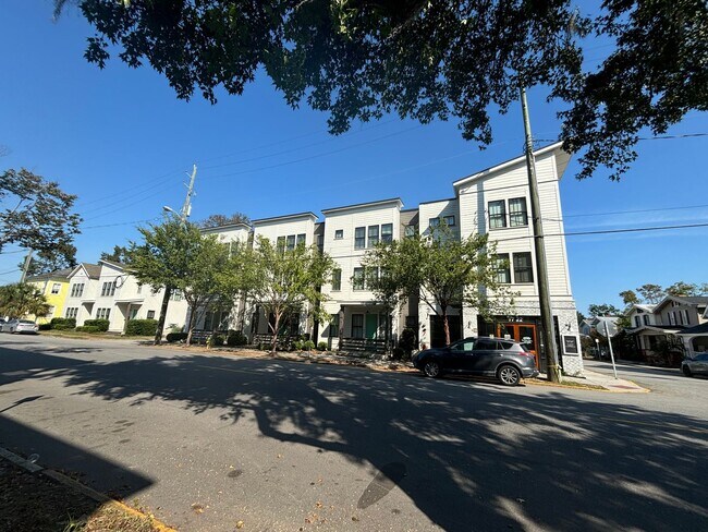 Foto del edificio - 1716 Habersham St