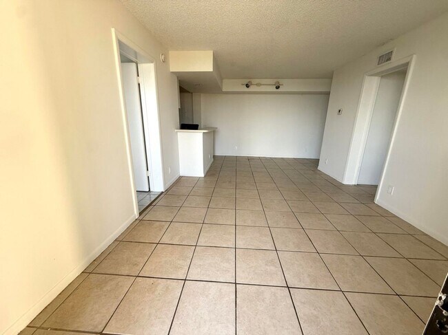 Foto del edificio - 760 Executive Center Dr