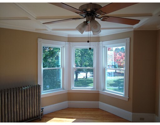 Foto del edificio - 75 S Main St