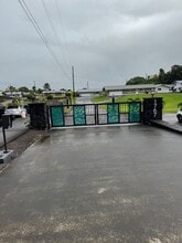 Building Photo - 1767 Kilauea Ave