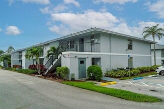 Building Photo - 905 Southridge Rd