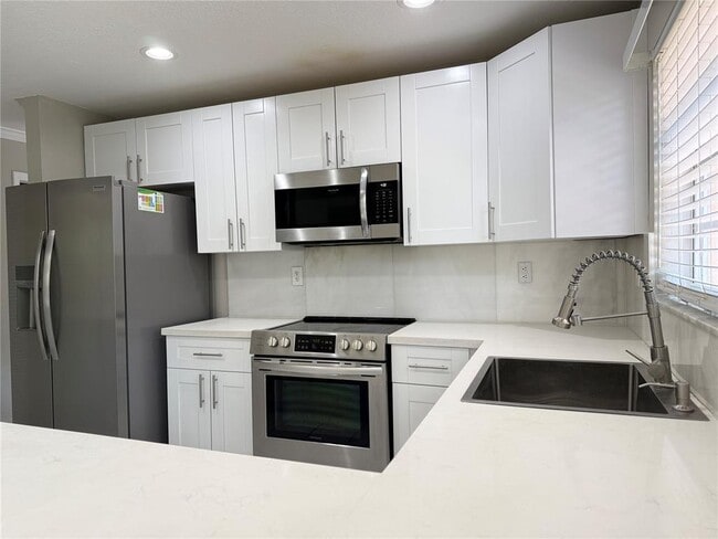 Building Photo - 11224 SW 59th Pl