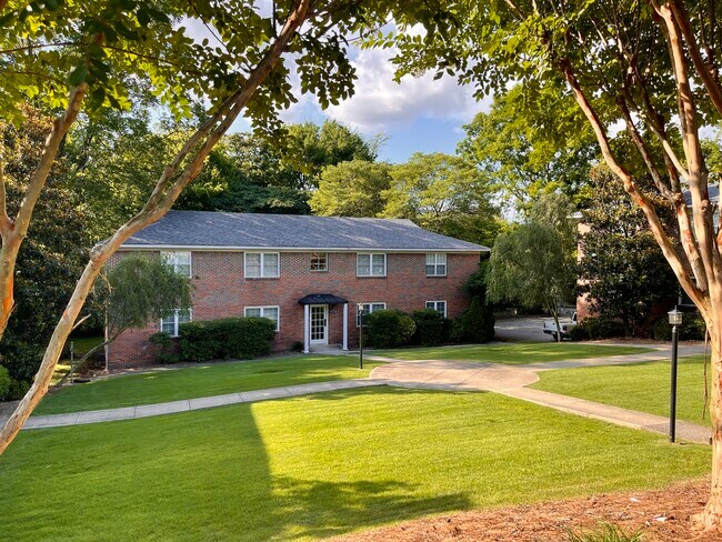 Exterior - 1902 Courtney Dr
