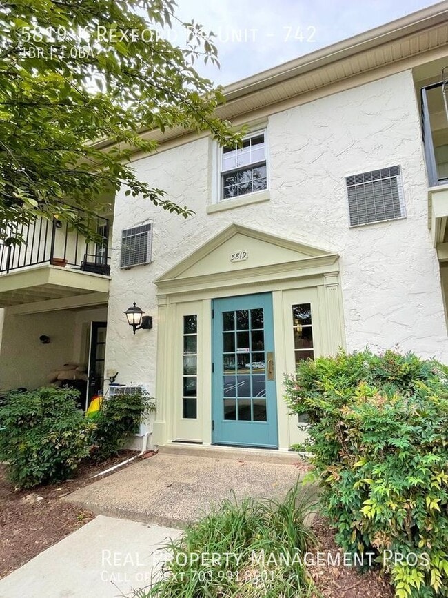 5819-K Rexford Dr Unit-742 - 5819-K Rexford Dr Unit-742 Apartment