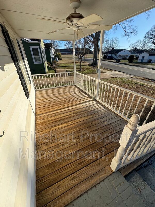 Foto del edificio - 820 Patton St