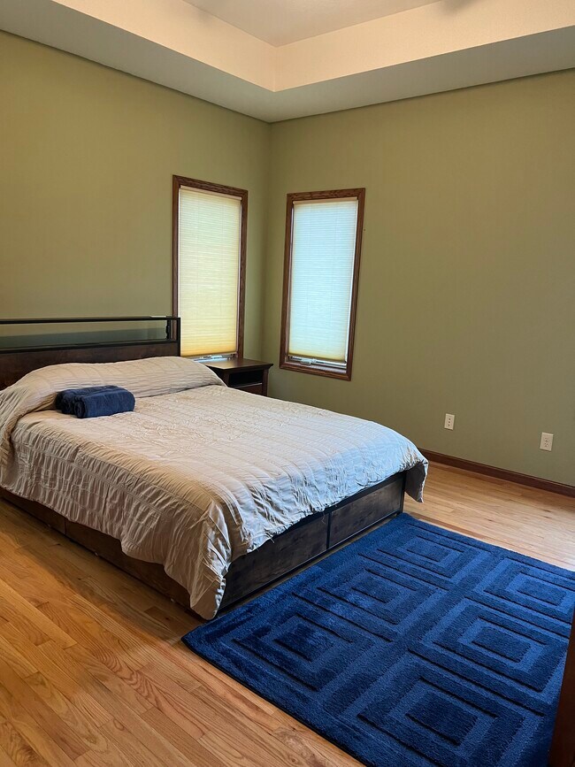 Foto del edificio - 310 N 1st St