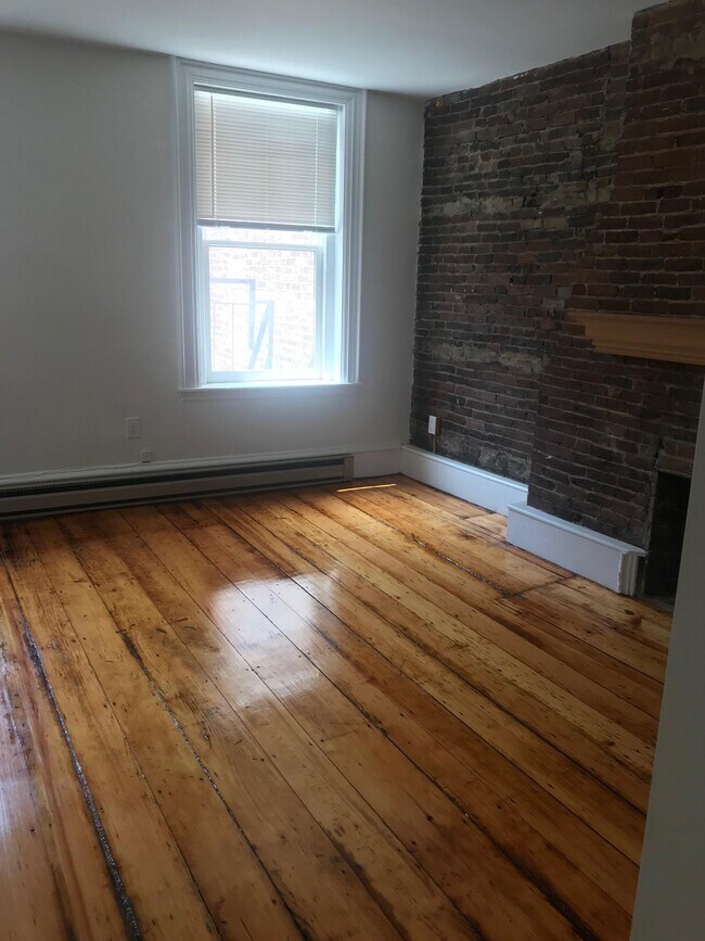 43 Bowdoin St Unit 4R, Boston, MA 02114 Apartments in Boston, MA