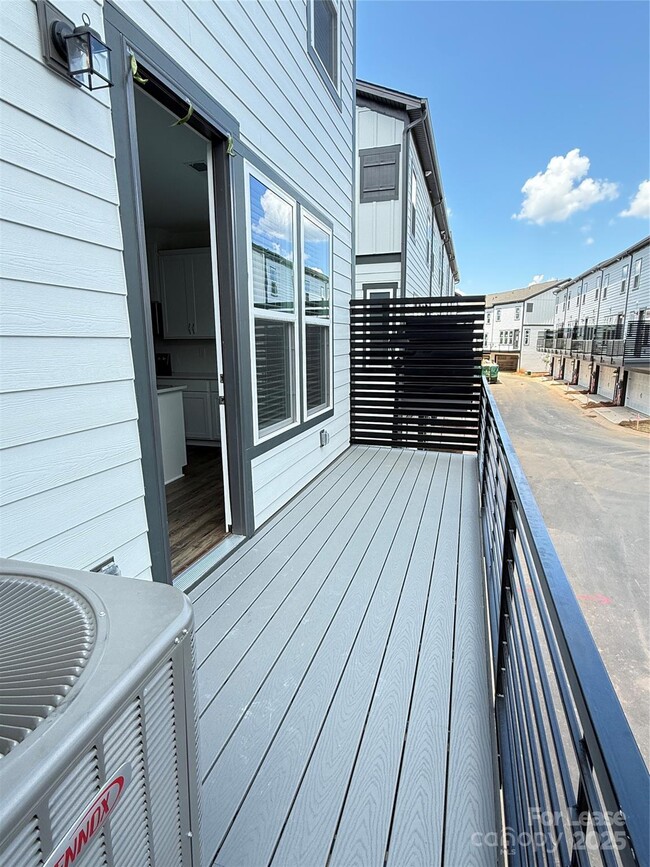 Building Photo - 5019 Westmead Ln