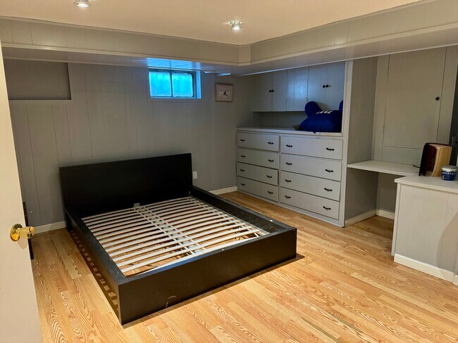 Foto del edificio - 106 Cornell Ln