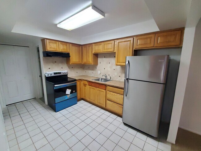 Building Photo - 8305 Karam Blvd