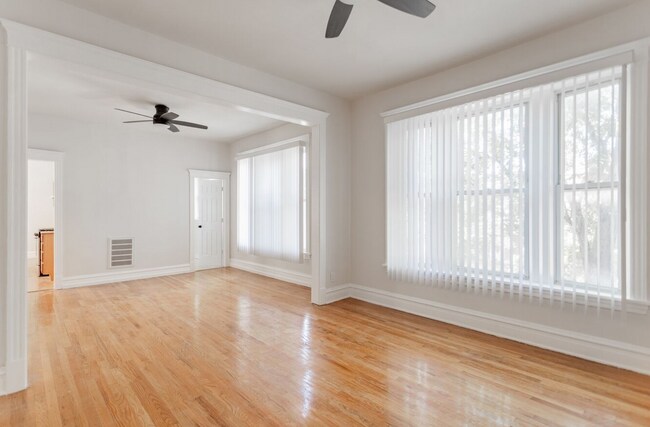 Building Photo - 1325 N Homan Ave